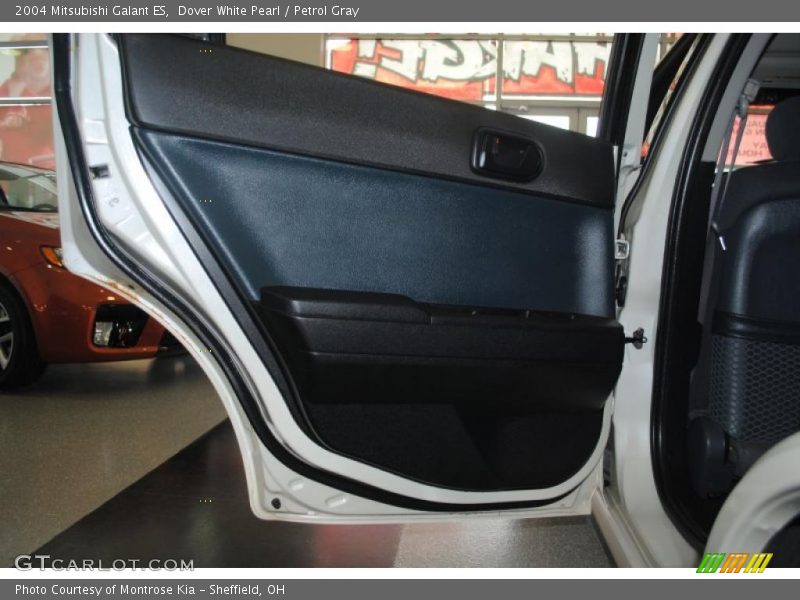 Dover White Pearl / Petrol Gray 2004 Mitsubishi Galant ES