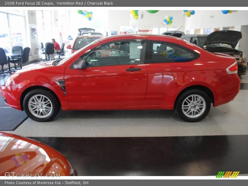 Vermillion Red / Charcoal Black 2008 Ford Focus SE Coupe