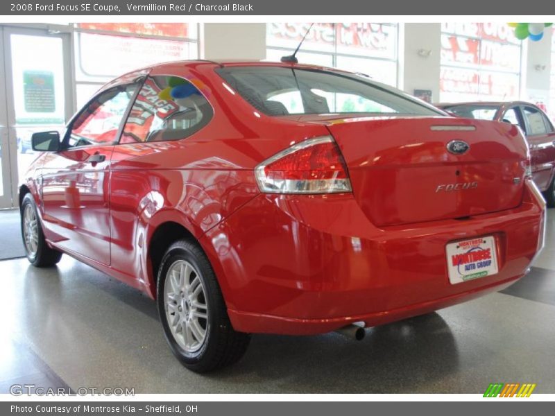 Vermillion Red / Charcoal Black 2008 Ford Focus SE Coupe