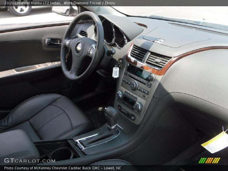White Diamond Tricoat / Ebony 2010 Chevrolet Malibu LTZ Sedan
