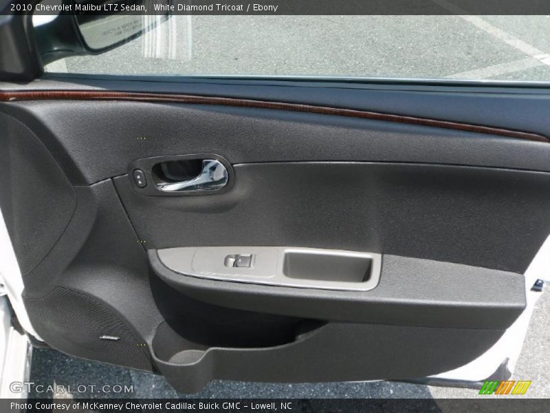 White Diamond Tricoat / Ebony 2010 Chevrolet Malibu LTZ Sedan