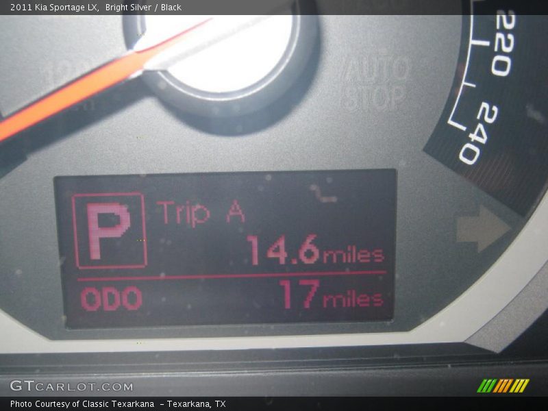 Bright Silver / Black 2011 Kia Sportage LX