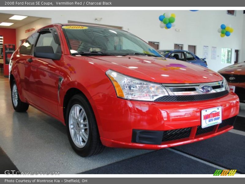 Vermillion Red / Charcoal Black 2008 Ford Focus SE Coupe