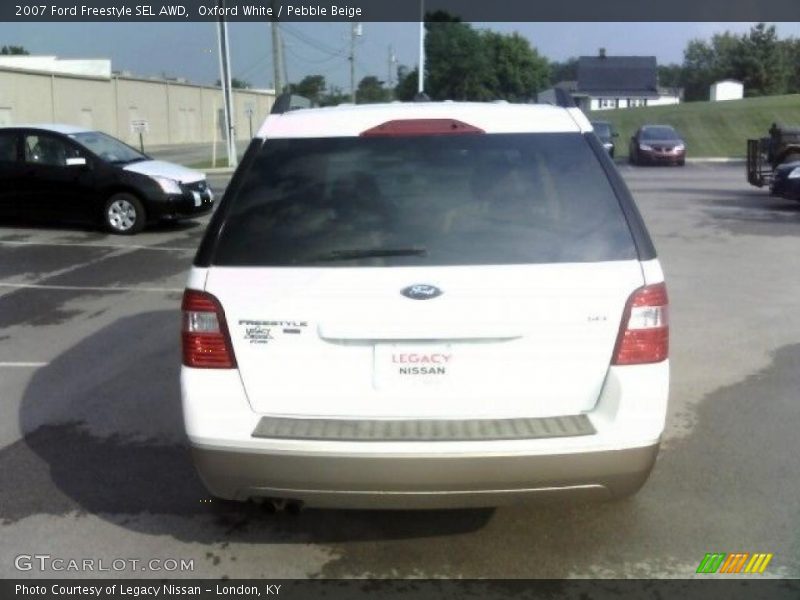 Oxford White / Pebble Beige 2007 Ford Freestyle SEL AWD