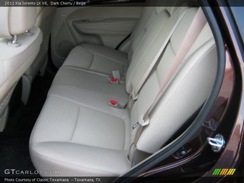 Dark Cherry / Beige 2011 Kia Sorento LX V6
