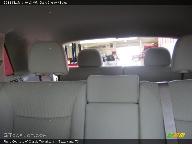 Dark Cherry / Beige 2011 Kia Sorento LX V6
