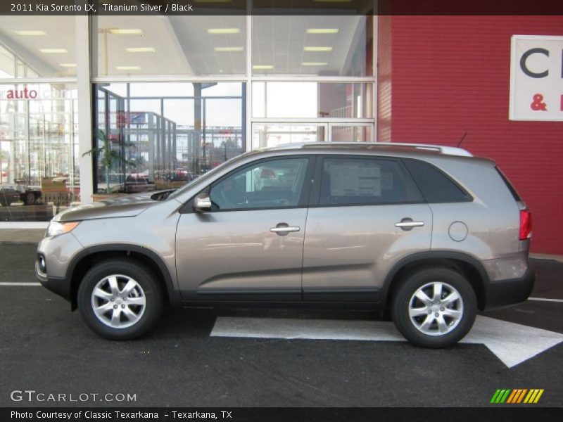 Titanium Silver / Black 2011 Kia Sorento LX