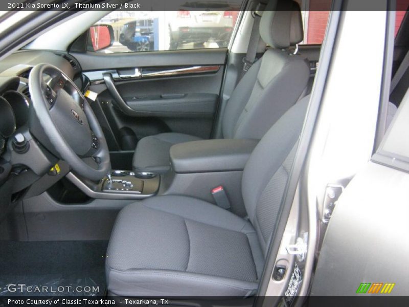 Titanium Silver / Black 2011 Kia Sorento LX