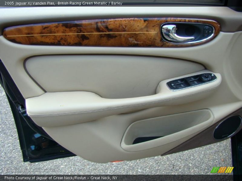 British Racing Green Metallic / Barley 2005 Jaguar XJ Vanden Plas