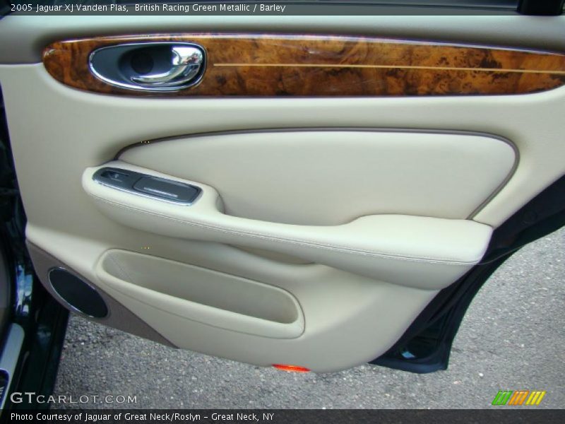 British Racing Green Metallic / Barley 2005 Jaguar XJ Vanden Plas