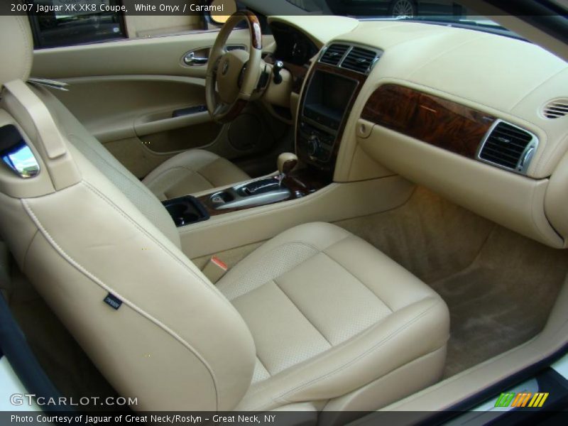 White Onyx / Caramel 2007 Jaguar XK XK8 Coupe