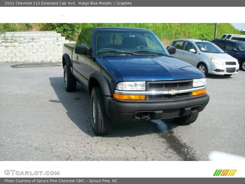 Indigo Blue Metallic / Graphite 2001 Chevrolet S10 Extended Cab 4x4