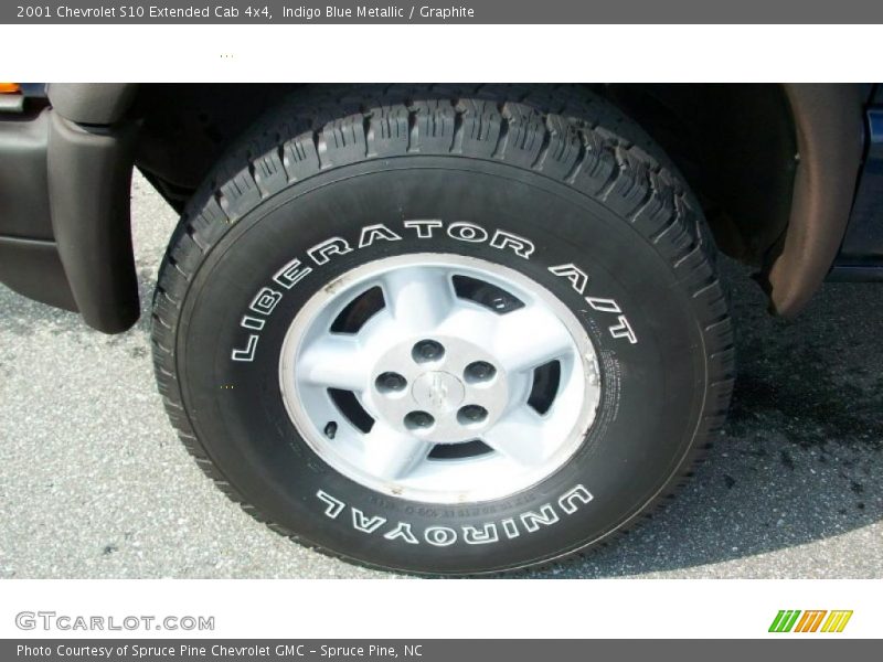 Indigo Blue Metallic / Graphite 2001 Chevrolet S10 Extended Cab 4x4