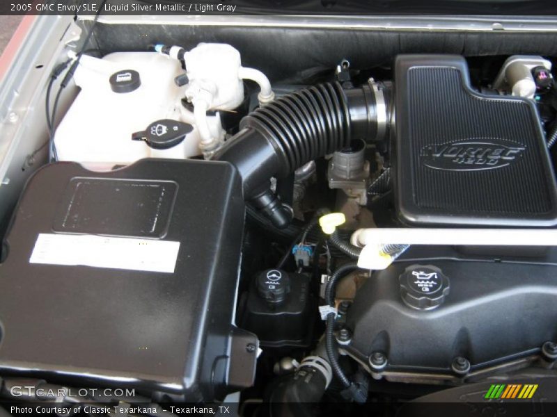 Liquid Silver Metallic / Light Gray 2005 GMC Envoy SLE