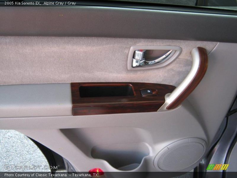 Alpine Gray / Gray 2005 Kia Sorento EX