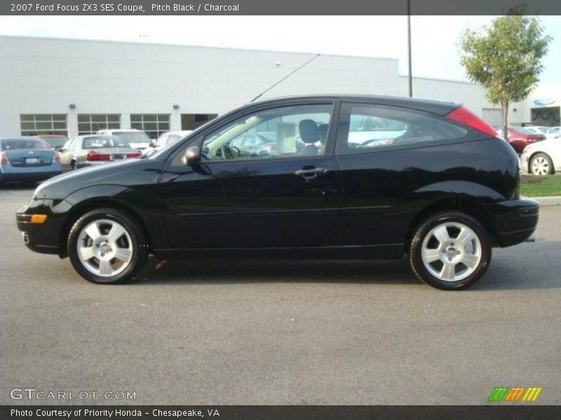 Pitch Black / Charcoal 2007 Ford Focus ZX3 SES Coupe