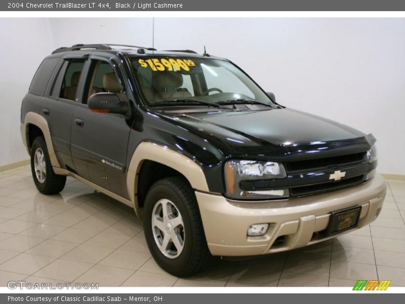 Black / Light Cashmere 2004 Chevrolet TrailBlazer LT 4x4