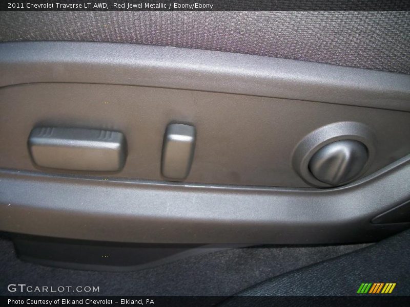 Red Jewel Metallic / Ebony/Ebony 2011 Chevrolet Traverse LT AWD