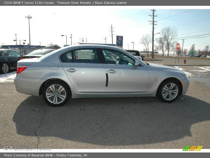 Titanium Silver Metallic / Black Dakota Leather 2009 BMW 5 Series 528xi Sedan