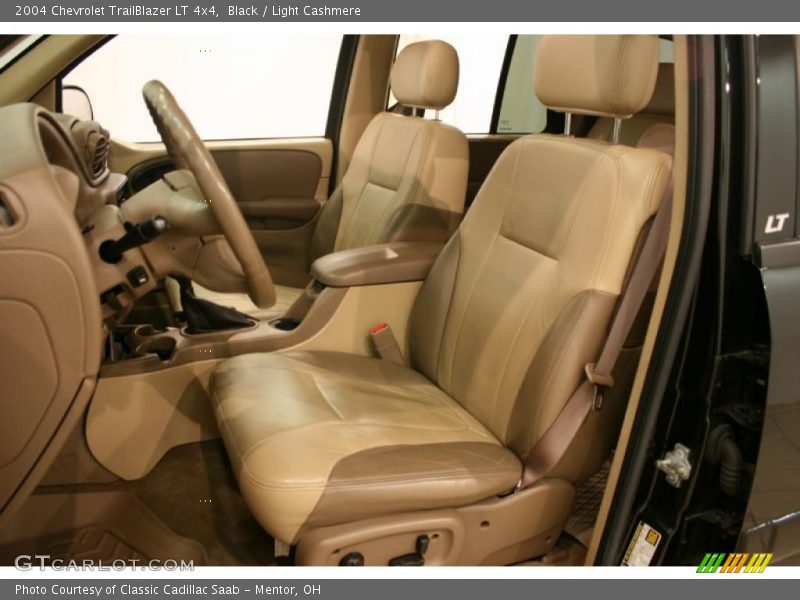 Black / Light Cashmere 2004 Chevrolet TrailBlazer LT 4x4