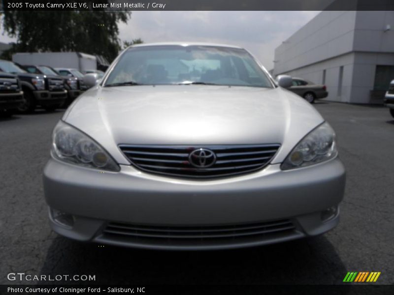 Lunar Mist Metallic / Gray 2005 Toyota Camry XLE V6