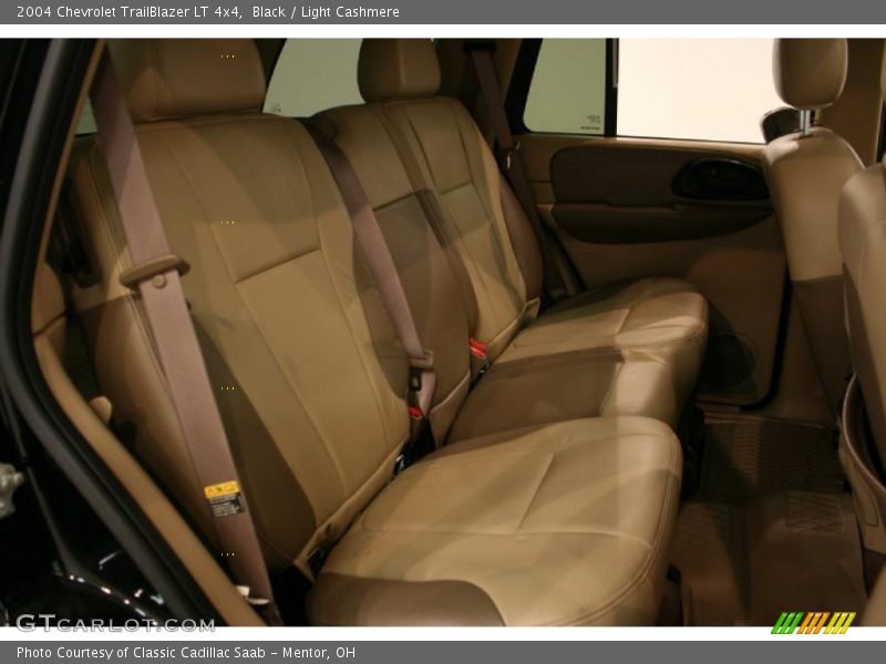 Black / Light Cashmere 2004 Chevrolet TrailBlazer LT 4x4