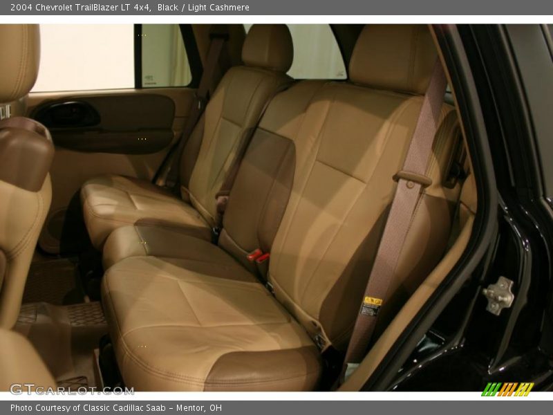 Black / Light Cashmere 2004 Chevrolet TrailBlazer LT 4x4