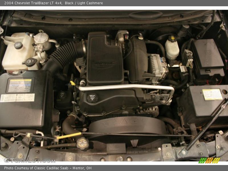Black / Light Cashmere 2004 Chevrolet TrailBlazer LT 4x4