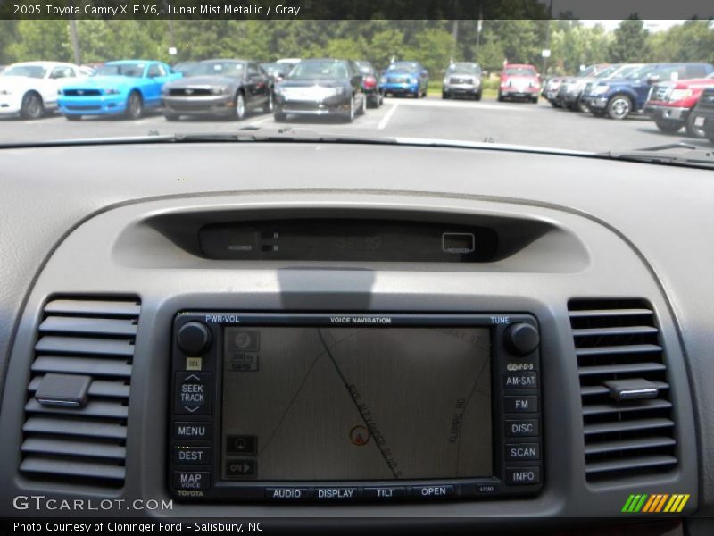 Lunar Mist Metallic / Gray 2005 Toyota Camry XLE V6