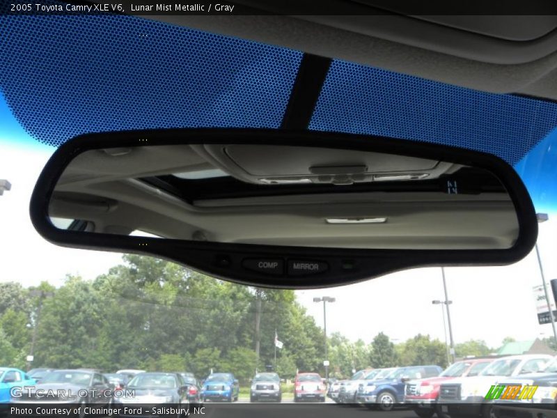 Lunar Mist Metallic / Gray 2005 Toyota Camry XLE V6