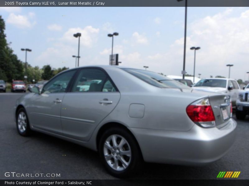 Lunar Mist Metallic / Gray 2005 Toyota Camry XLE V6