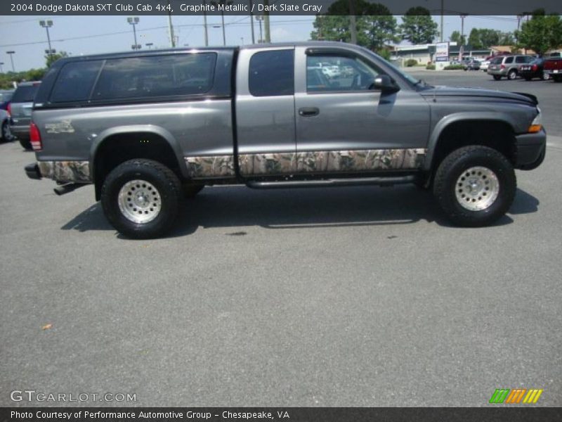 Graphite Metallic / Dark Slate Gray 2004 Dodge Dakota SXT Club Cab 4x4