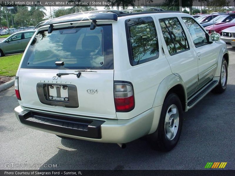 Arctic White Pearl Metallic / Stone Beige 1998 Infiniti QX4 4x4