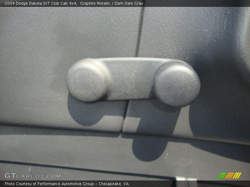 Graphite Metallic / Dark Slate Gray 2004 Dodge Dakota SXT Club Cab 4x4