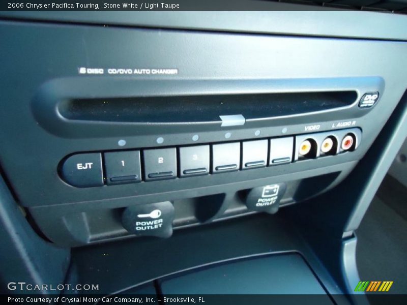 Stone White / Light Taupe 2006 Chrysler Pacifica Touring