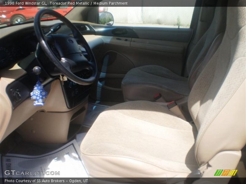 Toreador Red Metallic / Medium Parchment 1998 Ford Windstar GL