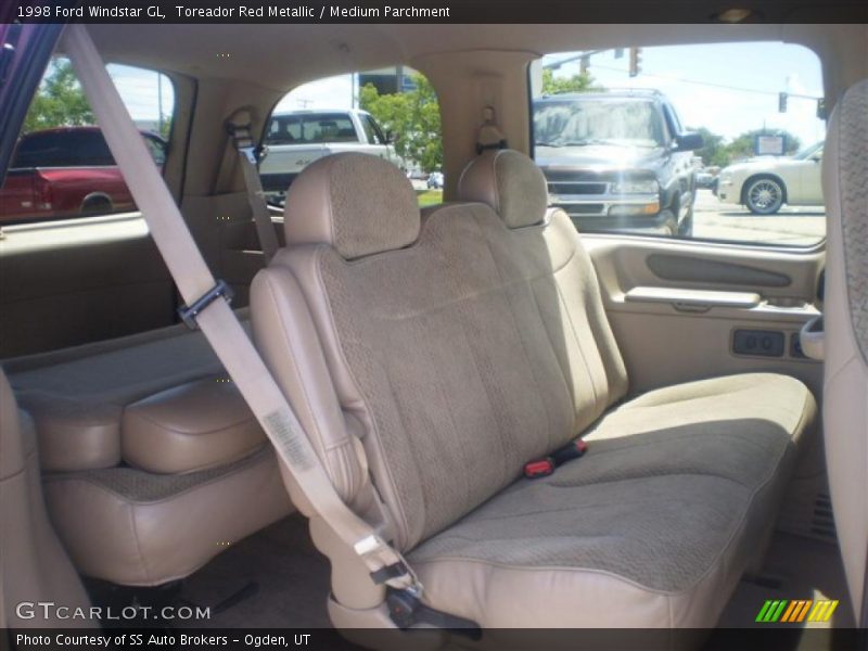 Toreador Red Metallic / Medium Parchment 1998 Ford Windstar GL