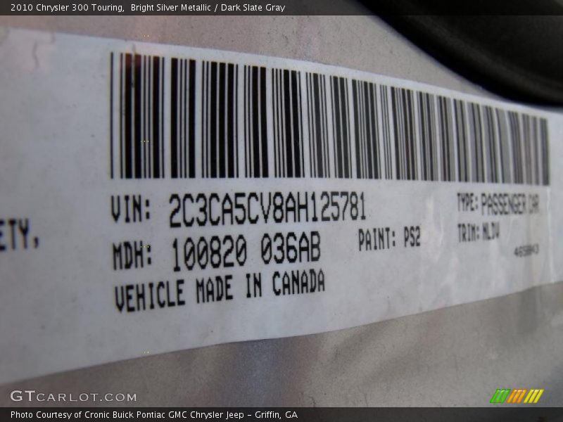 Bright Silver Metallic / Dark Slate Gray 2010 Chrysler 300 Touring