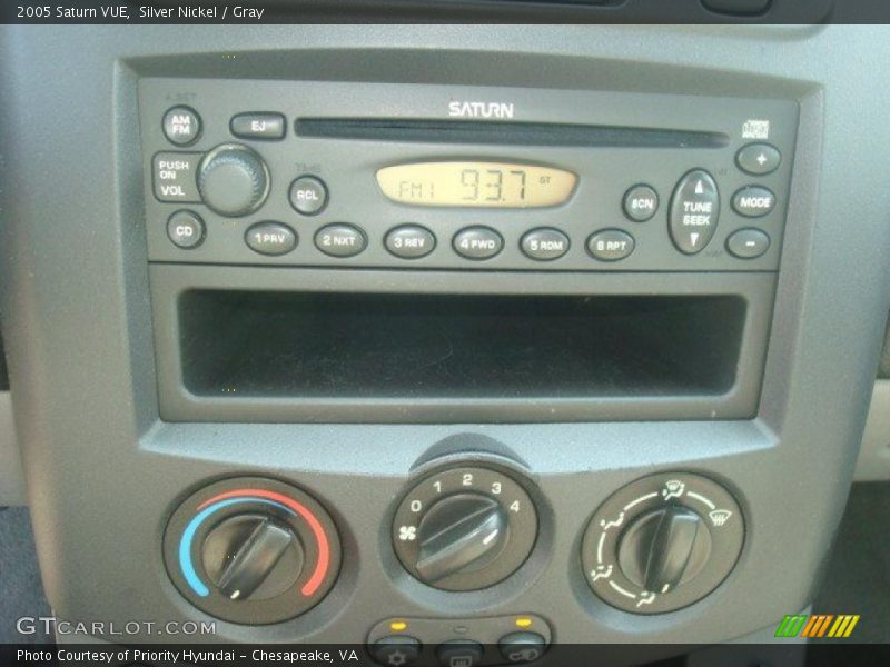 Silver Nickel / Gray 2005 Saturn VUE