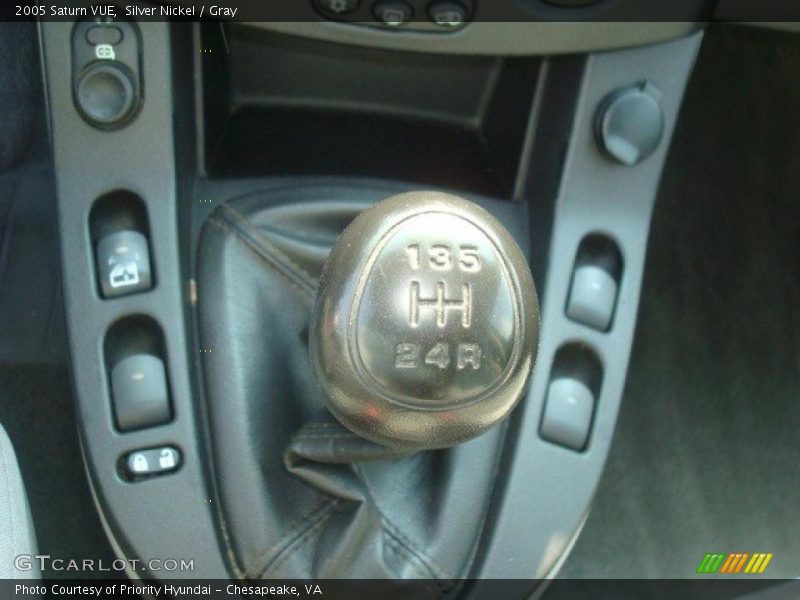 Silver Nickel / Gray 2005 Saturn VUE