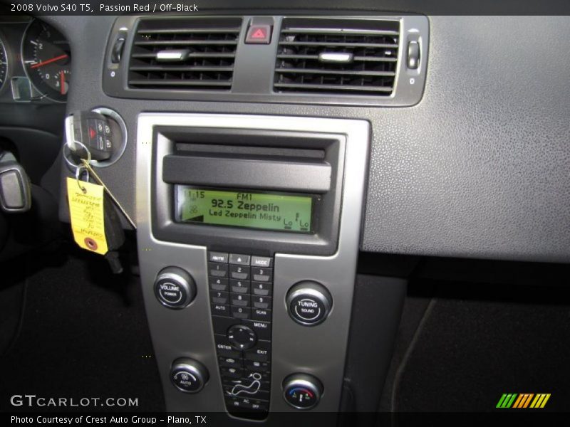 Passion Red / Off-Black 2008 Volvo S40 T5