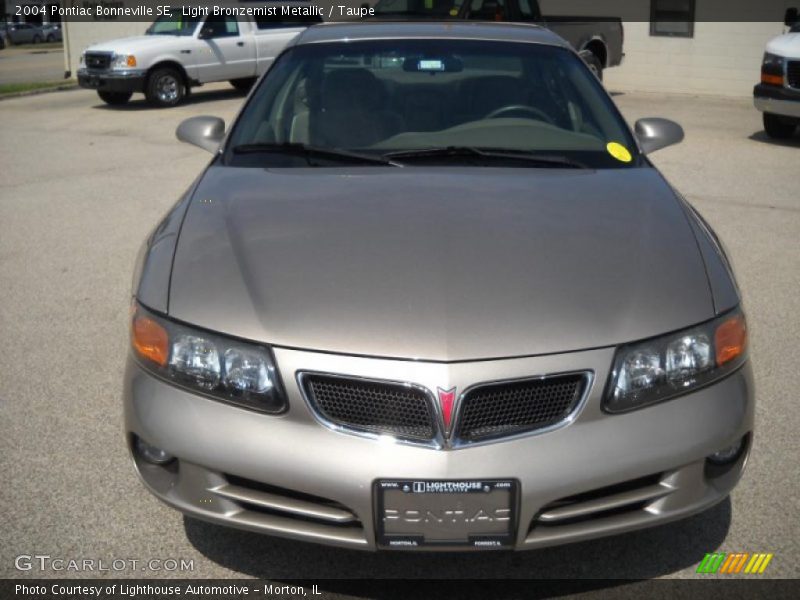 Light Bronzemist Metallic / Taupe 2004 Pontiac Bonneville SE