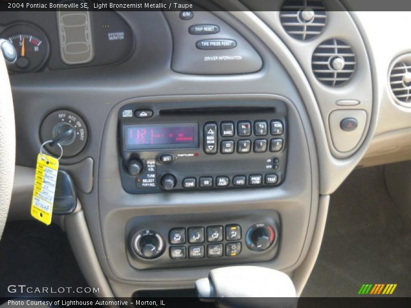 Light Bronzemist Metallic / Taupe 2004 Pontiac Bonneville SE