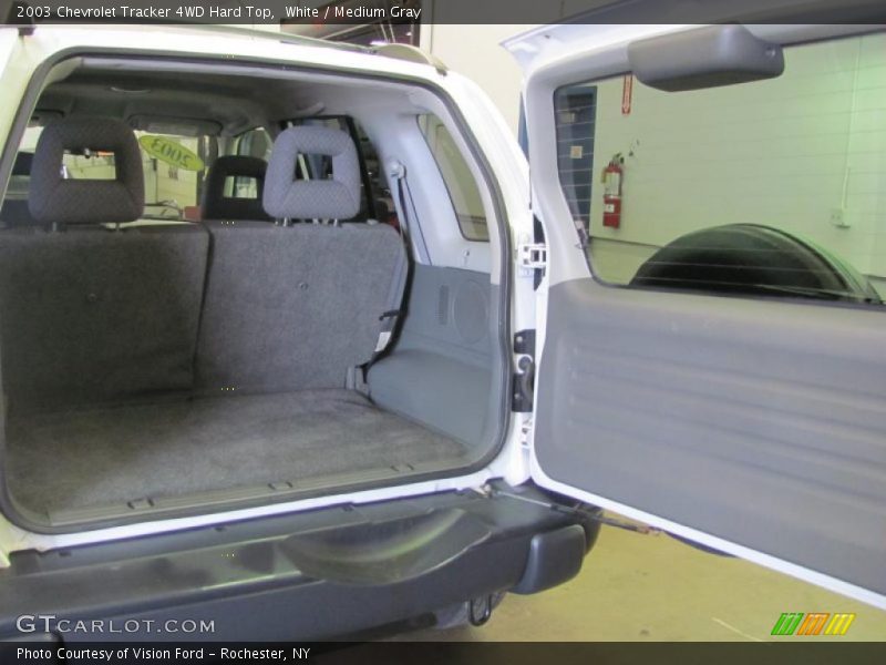White / Medium Gray 2003 Chevrolet Tracker 4WD Hard Top