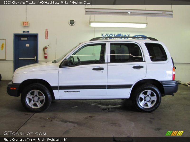 White / Medium Gray 2003 Chevrolet Tracker 4WD Hard Top