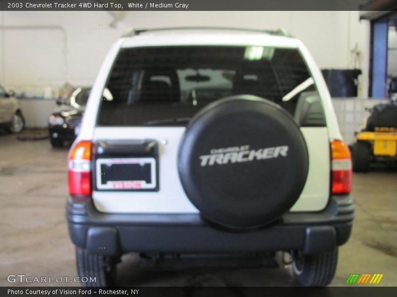 White / Medium Gray 2003 Chevrolet Tracker 4WD Hard Top