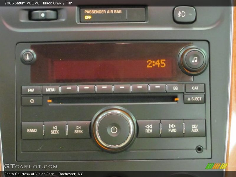 Black Onyx / Tan 2006 Saturn VUE V6