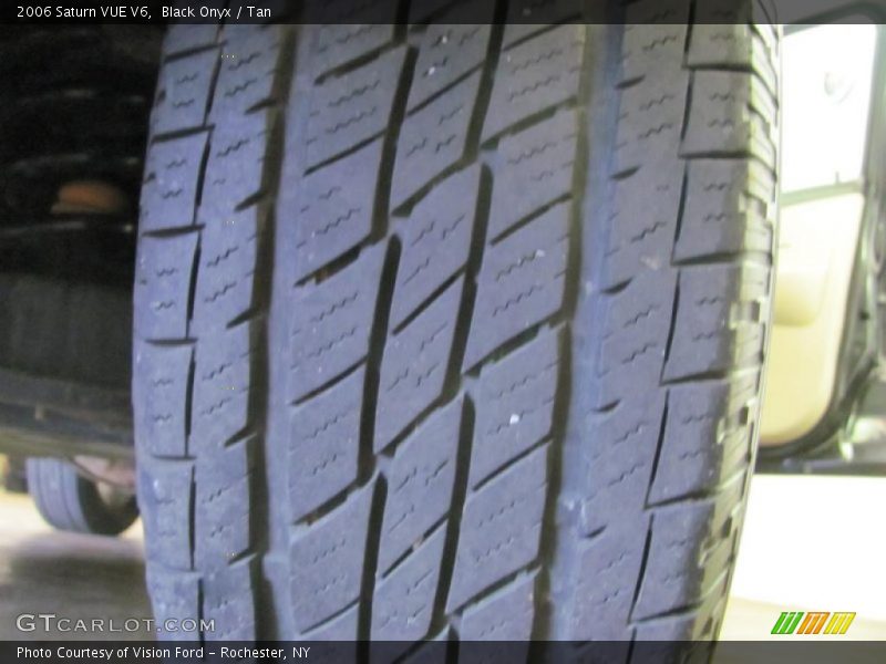 Black Onyx / Tan 2006 Saturn VUE V6