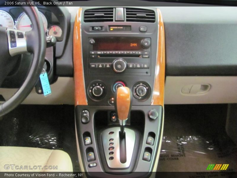 Black Onyx / Tan 2006 Saturn VUE V6