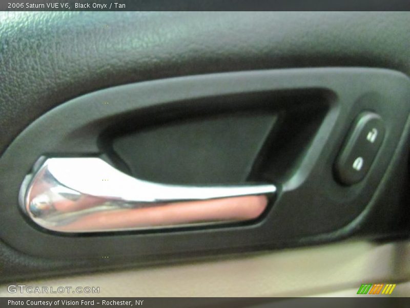 Black Onyx / Tan 2006 Saturn VUE V6